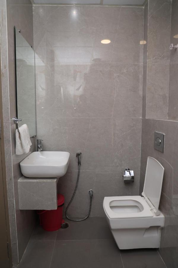 Hotel Pinaka Inn Лакхнау Екстер'єр фото