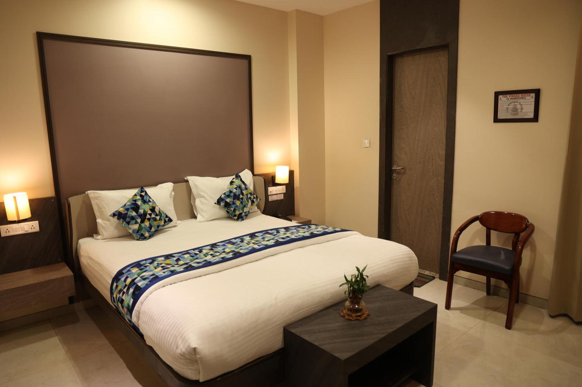 Hotel Pinaka Inn Лакхнау Екстер'єр фото